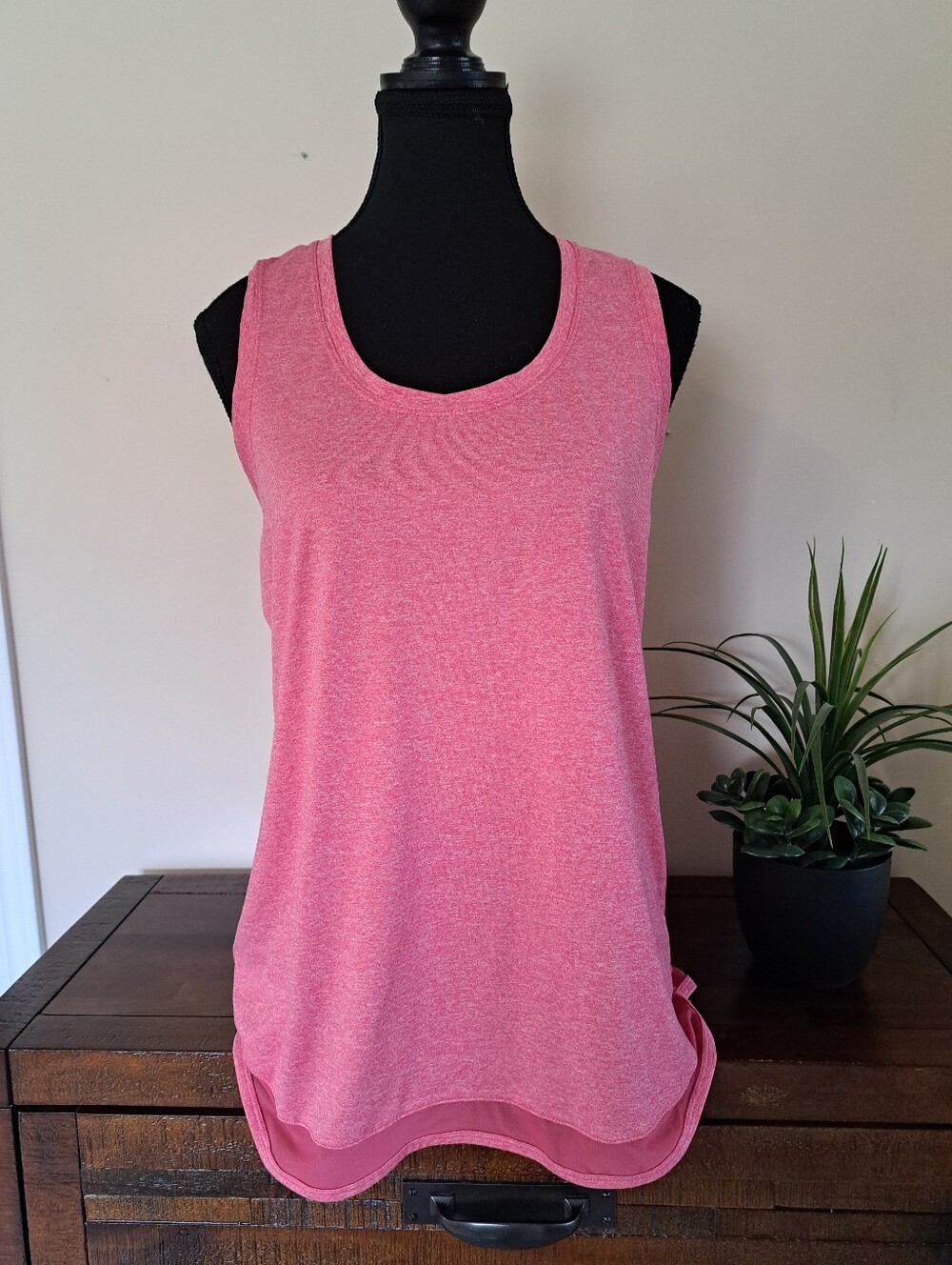 Head Activewear Tank Top Women's Size Medium Pink Racer Back Sporty Workout